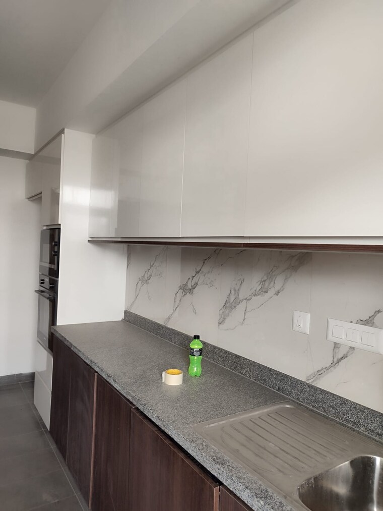 Kitchen, dlf-alameda-independent-floors 5 Bedroom 4500 Sq.Ft. Builder Floor In Sector 73 Gurgaon 10198407