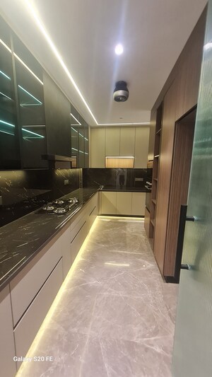 Kitchen in 4 BHK Builder Floor at Sector 31 – for Sale