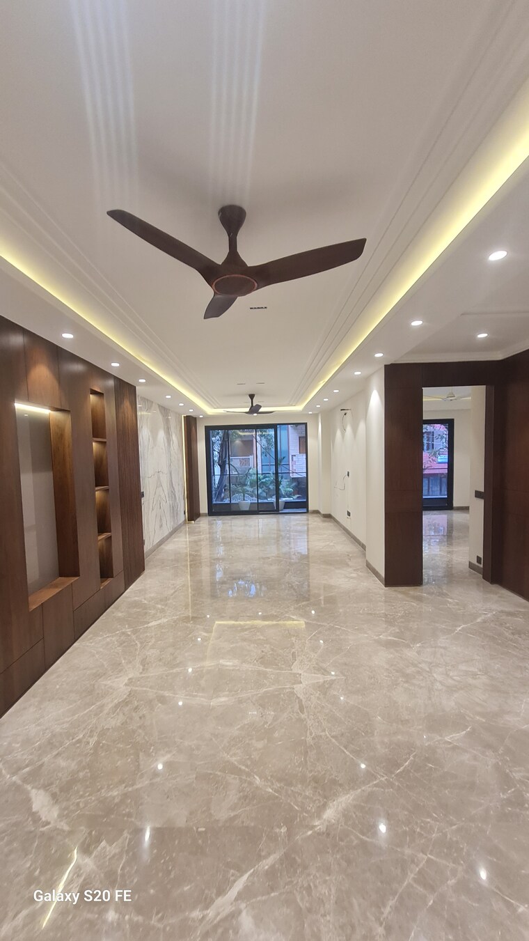 Kitchen, sector 31 4 Bedroom 2200 Sq.Ft. Builder Floor In Sector 31 Gurgaon 10198372