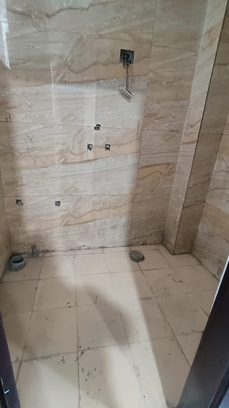 Bathroom, municipal colony 3 Bedroom 1295 Sq.Ft. Builder Floor In Municipal Colony Mumbai 10198376