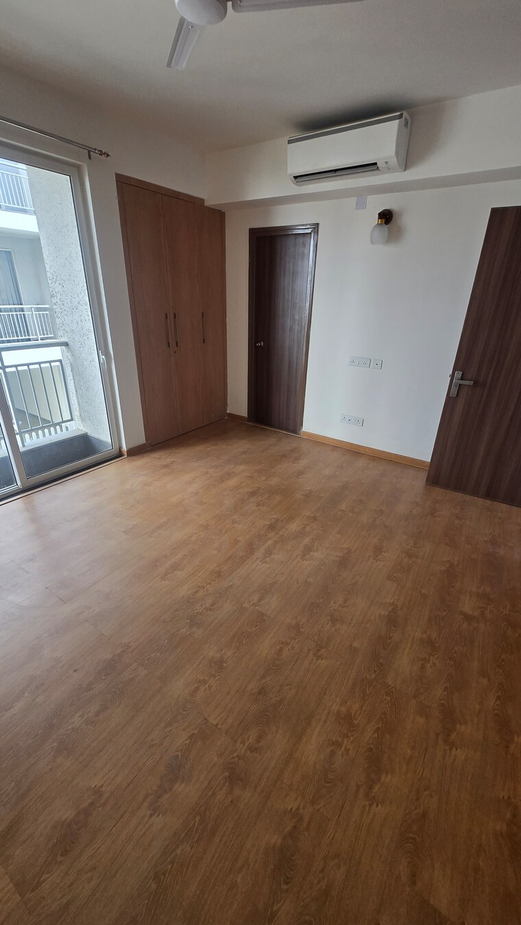 Room, godrej-golf-link-villas 4 Bedroom 2359 Sq.Ft. Apartment In Sector 27 Yamuna Expressway Greater Noida 10198401