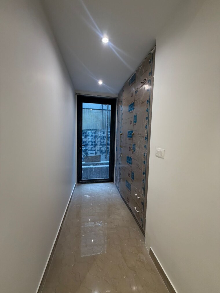 undefined, unitech-south-city-1 3 Bedroom 2300 Sq.Ft. Apartment In South City 1 Gurgaon 10198464