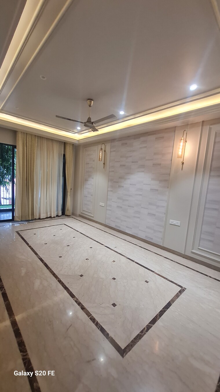 Kitchen, sector 31 4 Bedroom 2400 Sq.Ft. Builder Floor In Sector 31 Gurgaon 10198420