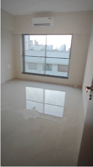 Bedroom in 2 BHK Apartment at Chembur – for Rent
