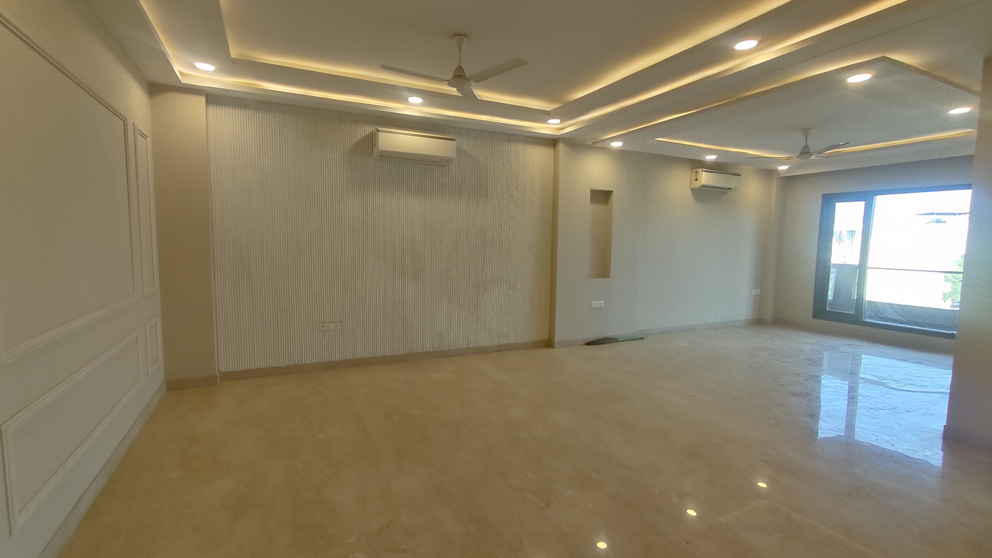 3 BHK + Servant Room Builder Floor For Rent in Sector 45