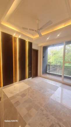 3 BHK + Servant Room Builder Floor For Sale in Sector 45