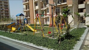 Gym in 3.5 BHK Apartment at KLJ Greens, Sector 77 – for Rent