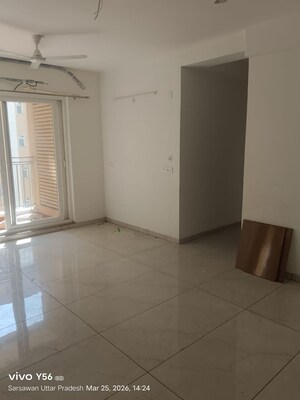 Room in 3 BHK Apartment at Rishita Manhattan, Gomti Nagar – for Rent
