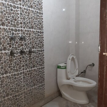 2 BHK Builder Floor for Rent in Rohini Sector 24, Delhi