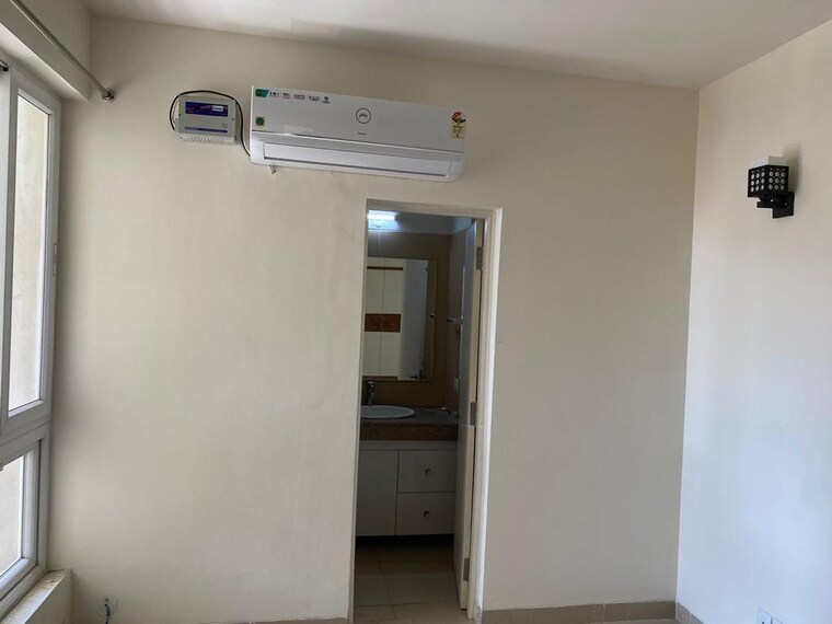 Room, emaar-emerald-estate 3 Bedroom 1395 Sq.Ft. Apartment In Sector 65 Gurgaon 10201195