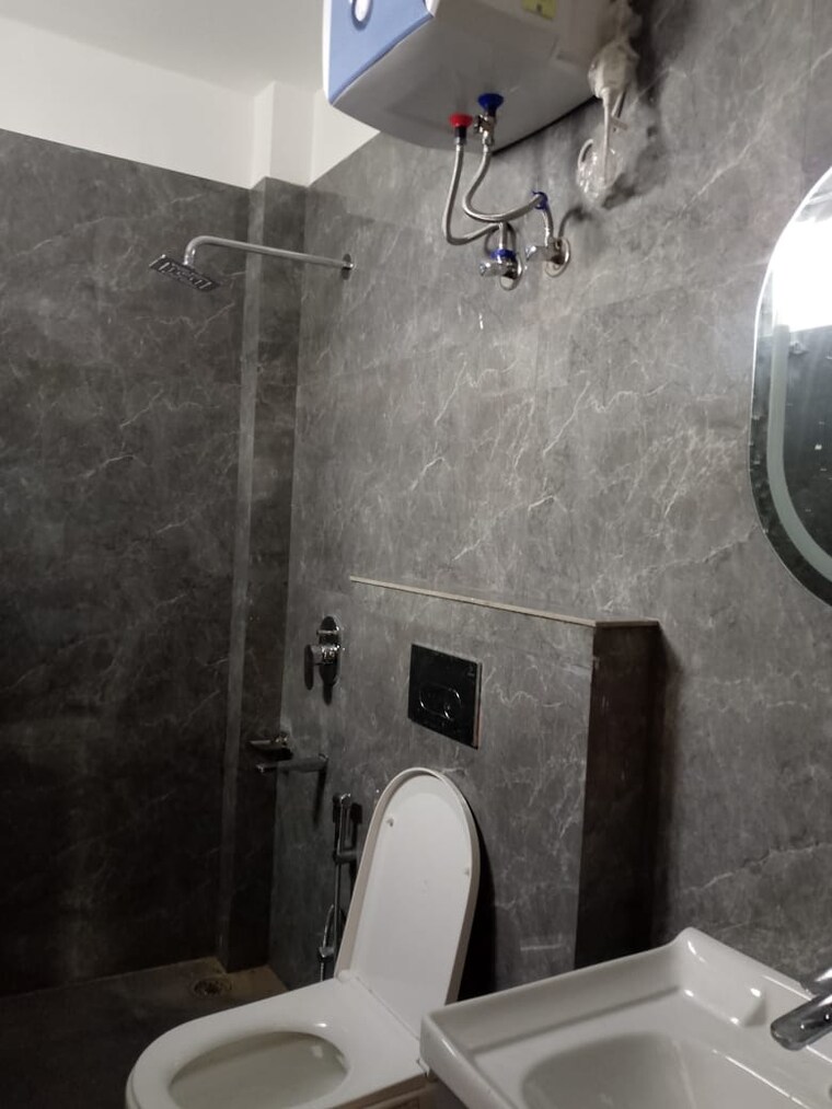 Bathroom, sector 45 3 Bedroom 2788 Sq.Ft. Builder Floor In Sector 45 Gurgaon 10201209