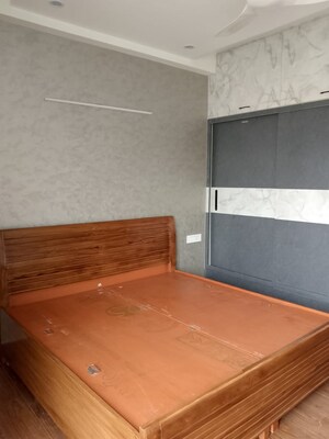 Furnished Amenities in 3 BHK Builder Floor at Sector 44 – for Rent