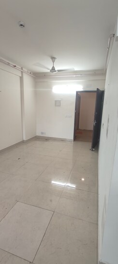 2 BHK + Extra Room Apartment For Rent in Signature Global Prime