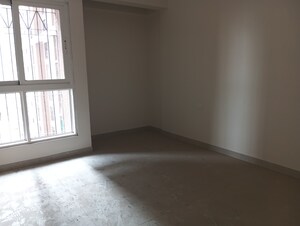 Room in 2 BHK Builder Floor at Balkum Pada – for Rent