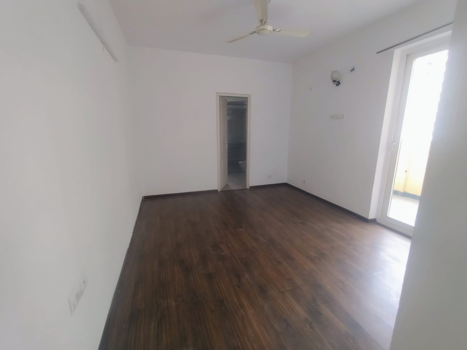 3 BHK 1945 Sq.Ft. Apartment in Supertech Araville