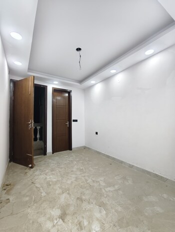 3 BHK Builder Floor for Rent in Govindpuri, Delhi