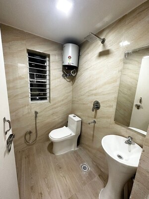 Bathroom in 3 BHK Apartment at Emaar Emerald Estate, Sector 65 – for Rent