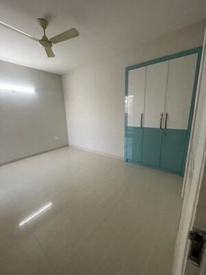 Room in 2 BHK Apartment at ACE Parkway, Sector 150 – for Rent