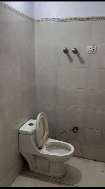 1 BHK Builder Floor for Rent in Nirman Vihar, Delhi