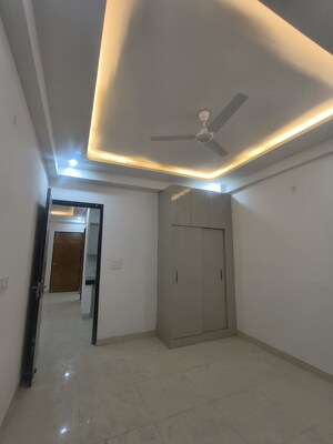 Furnished Amenities in 4 BHK Builder Floor at RWA Apartments Sector 72, Sector 72 – for Sale