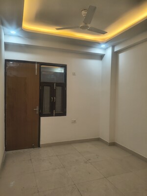 Furnished Amenities in 4 BHK Builder Floor at RWA Apartments Sector 72, Sector 72 – for Sale