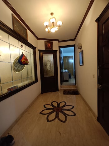 DLF Queens Court