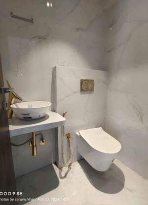 Bathroom in 1 BHK Apartment at Dosti Estates, Wadala East – for Rent