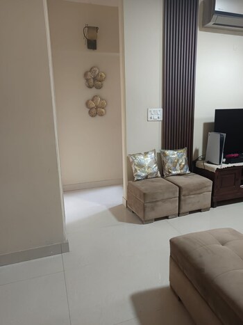 3 BHK Builder Floor for Rent in Chittaranjan Park, Delhi