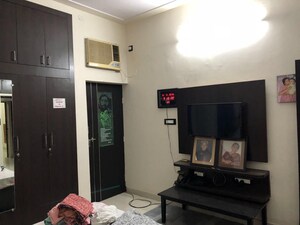 Living Room in 2 BHK Independent House at Gomti Nagar – for Rent