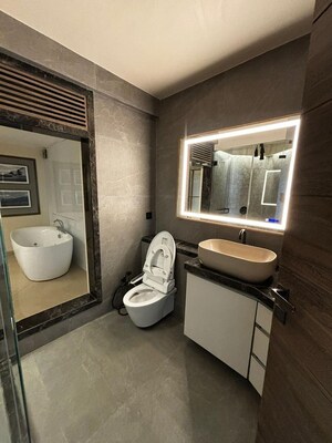 Attached Bathroom in 4 BHK Apartment at Raj Grandeur, Powai – for Rent