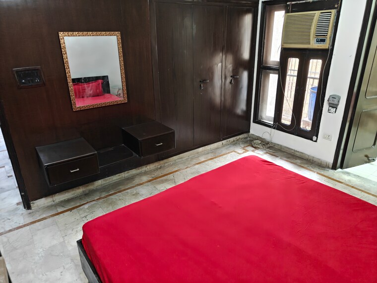 Bedroom, model town phase 2 1 Bedroom 1200 Sq.Ft. Builder Floor In Model Town Phase 2 Delhi 10214452