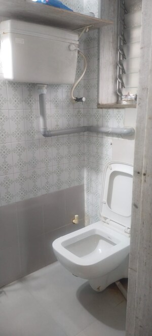Bathroom in 1 BHK Apartment at Juhu – for Rent