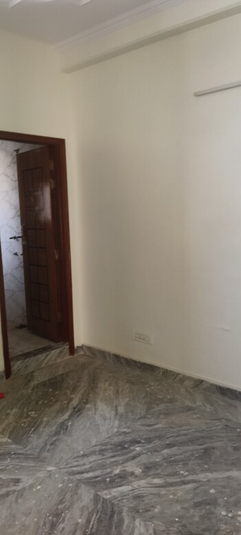 RWA Apartments Sector 71
