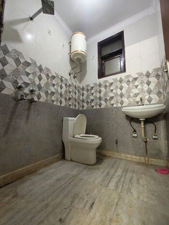 1 BHK Builder Floor for Rent in Govindpuri, Delhi