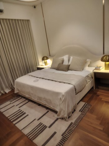 3 BHK Flat for Sale in Nh 24, Ghaziabad