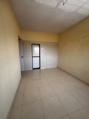 Room in 2 BHK Apartment at Pimpri Pada – for Rent