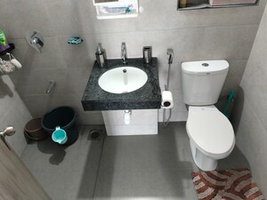 Master Bedroom in 1 BHK Apartment at Kalpataru Paramount, Kapur Bawdi – for Rent