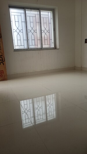 Room in 2 BHK Apartment at Sunshine Enclave New Town, New Town – for Sale