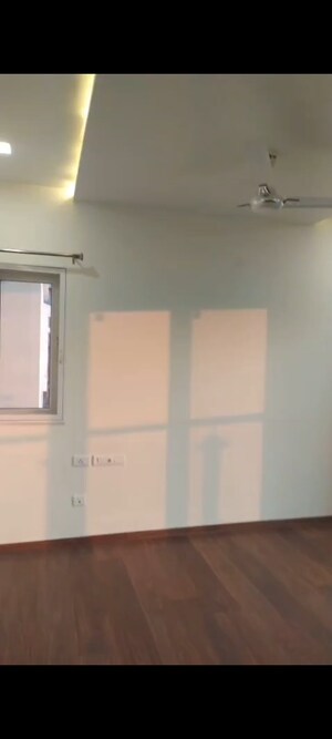 Room in 4 BHK Apartment at Prestige Ivy League, Kondapur – for Rent