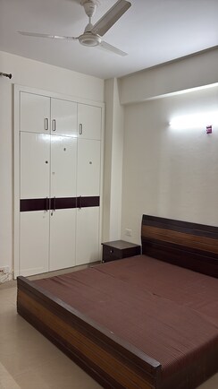 2 BHK Apartment For Rent in 3C Lotus Boulevard