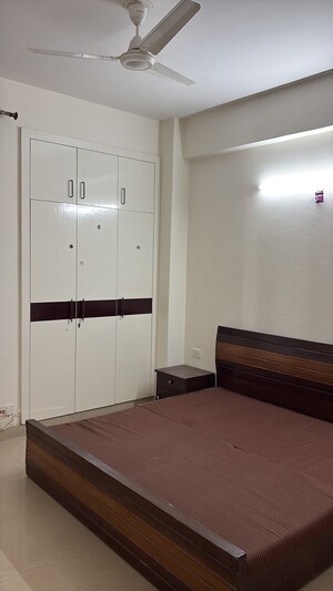 2 BHK Apartment For Rent in 3C Lotus Boulevard, Sector 100