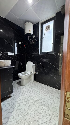 Attached Bathroom in 1 BHK Apartment at Chattarpur – for Rent