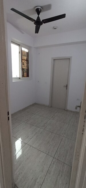 Study Room in 2 BHK Apartment at Ajnara Ambrosia, Sector 118 – for Rent