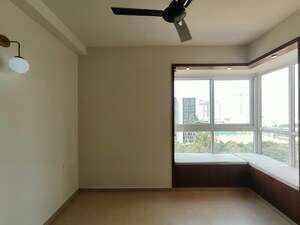 Room in  Apartment at Bhartiya Nikoo Homes Phase 2, Thanisandra Main Road – for Rent