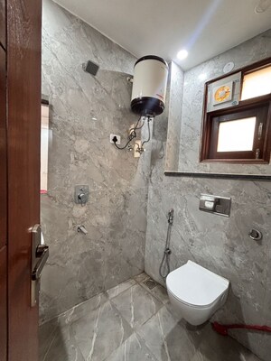 Bathroom in 1 BHK Builder Floor at Saket – for Rent