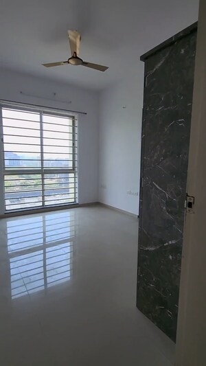 Bedroom in 3 BHK Apartment at Sheth Vasant Lawns, Laxmi Nagar – for Rent