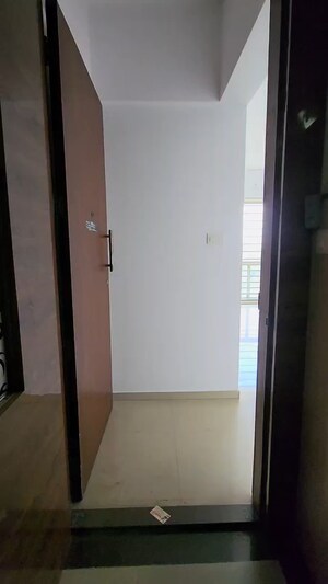Living Room in 3 BHK Apartment at Sheth Vasant Lawns, Laxmi Nagar – for Rent