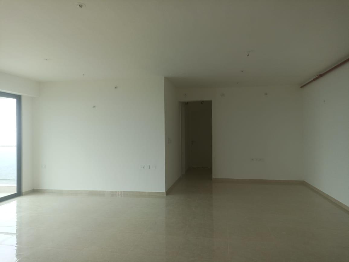4 BHK + Servant Room Apartment For Rent in Runwal Bliss