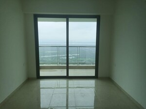 Room in 4 BHK Apartment at Runwal Bliss, Kanjurmarg East – for Rent