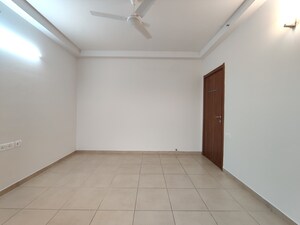 Room in 2 BHK Apartment at Bhartiya City, Thanisandra Main Road – for Rent